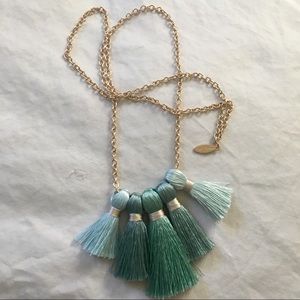 NWOT Miss Ivy Pearl tassel gold necklace